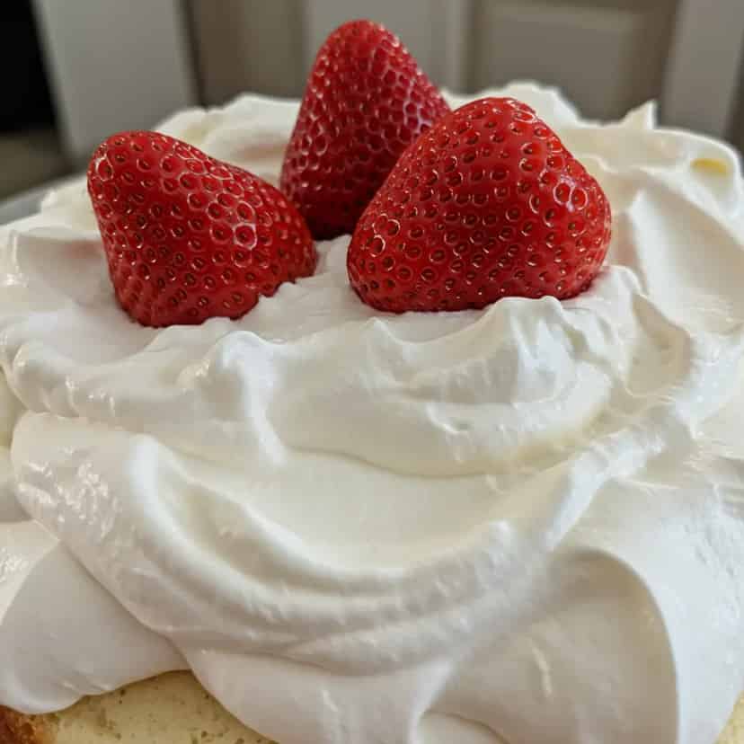 Chantilly Light