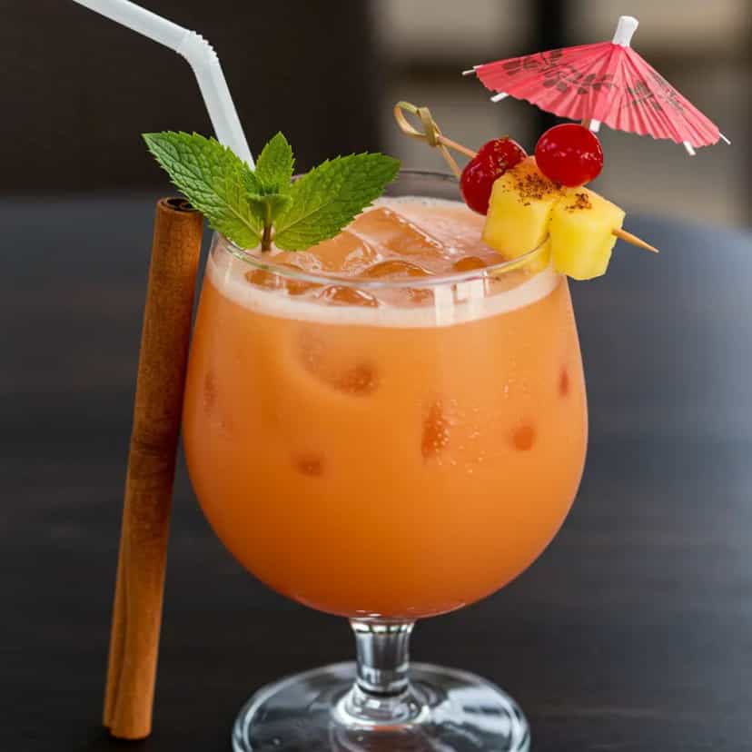 Foto deliciosa de Água de São João Refrescante pronta para servir - Bebidas Brasileiras