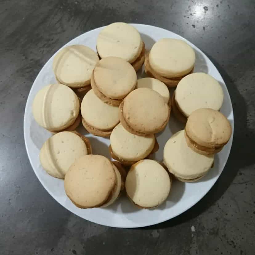 Foto deliciosa de Alfajores de Maisena pronta para servir - Outras Receitas