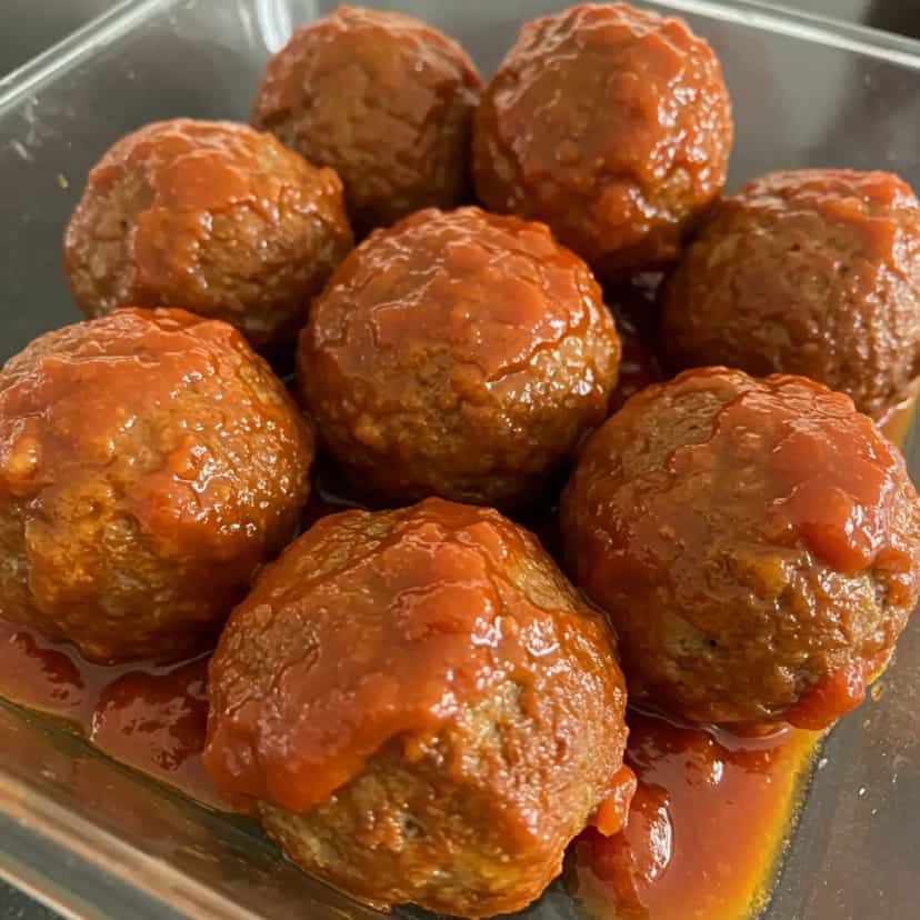 Foto deliciosa de Almôndegas de Microondas pronta para servir - No Micro-ondas