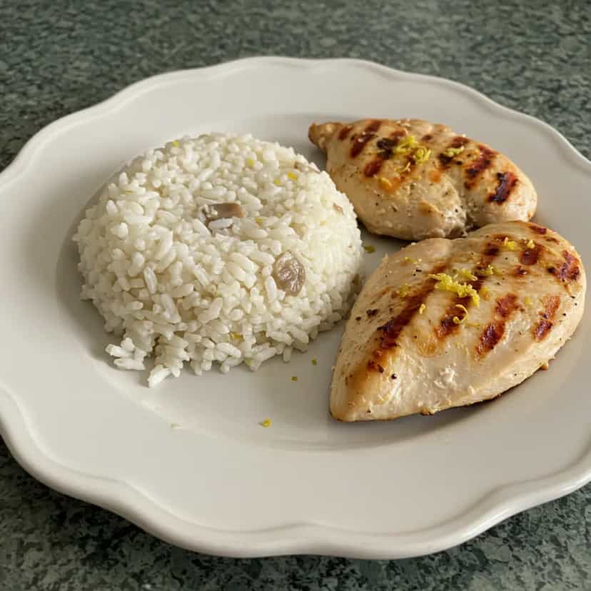 Foto deliciosa de Arroz à Piamontesa pronta para servir - Almoço & Jantar