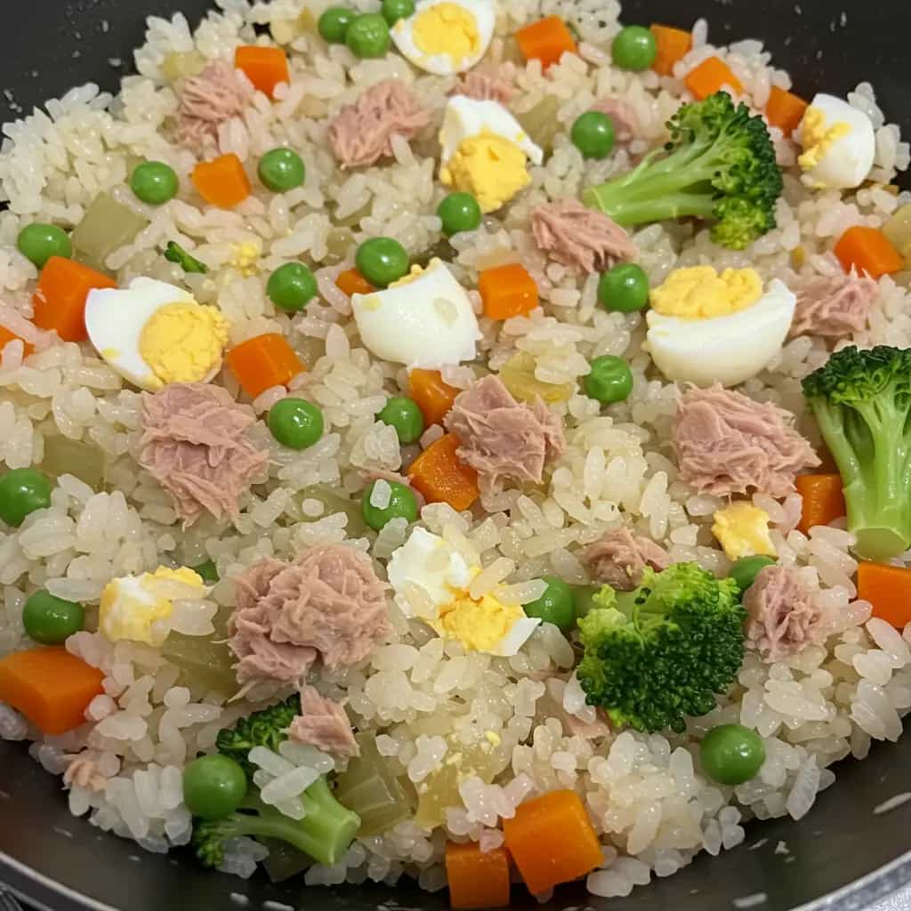 Arroz com Atum e Legumes