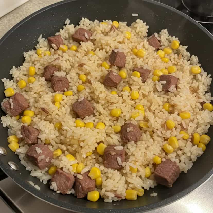 Foto deliciosa de Arroz com Calabresa e Bacon pronta para servir - Outras Receitas
