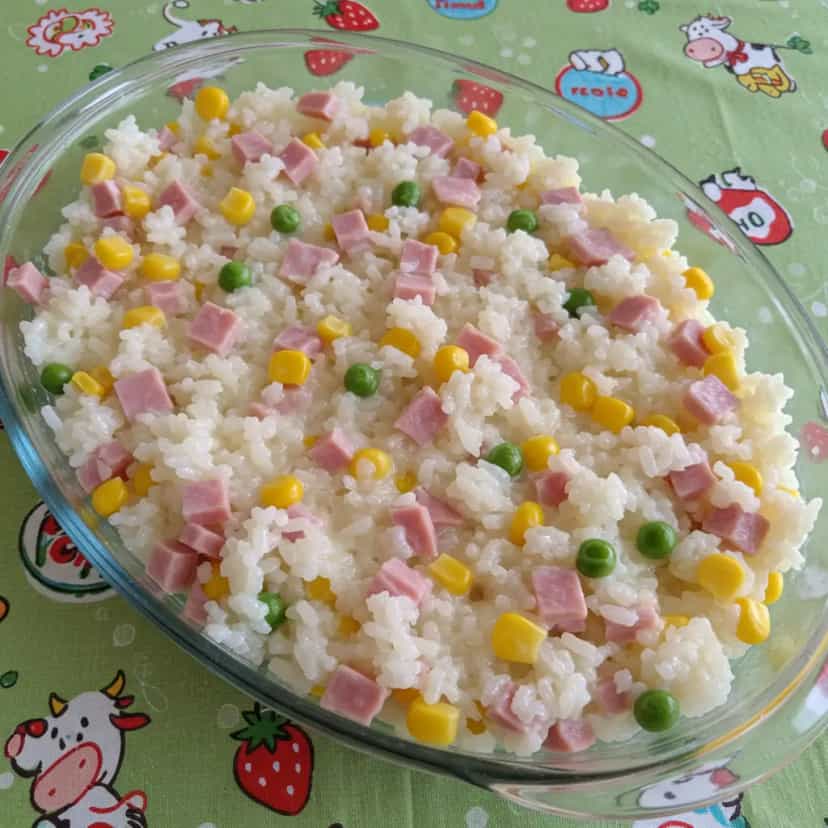 Foto deliciosa de Arroz com Milho, Ervilha e Presunto pronta para servir - Outras Receitas
