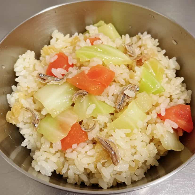 Foto deliciosa de Arroz com Repolho e Sardinha pronta para servir - Peixes & Frutos do Mar