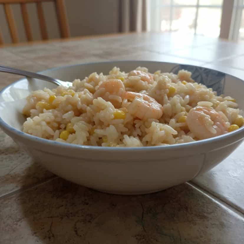 Foto deliciosa de Arroz de Forno com Camarão pronta para servir - Peixes & Frutos do Mar