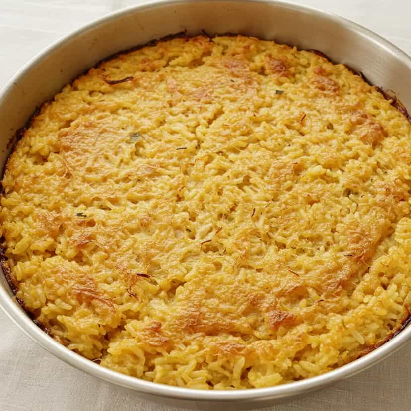 Foto deliciosa de Arroz de Forno com Presunto e Bacon pronta para servir - Almoço & Jantar