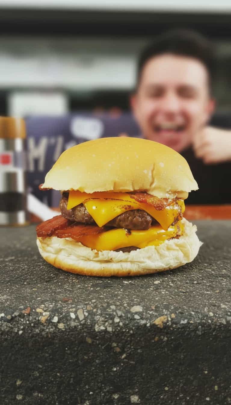 Foto deliciosa de Bacon Cheddar pronta para servir - Salgadinhos