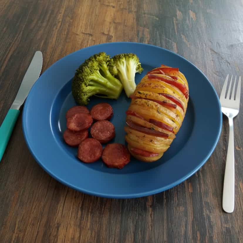 Foto deliciosa de Batatas Laminadas Gratinadas pronta para servir - Outras Receitas