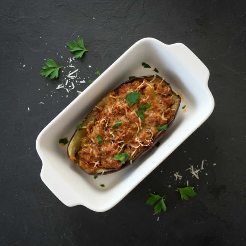 Foto deliciosa de Beringela Recheada com Sardinha pronta para servir - Peixes & Frutos do Mar