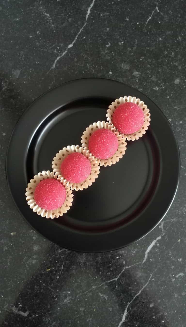 Foto deliciosa de Bicho de Pé de Morango pronta para servir - Outras Receitas