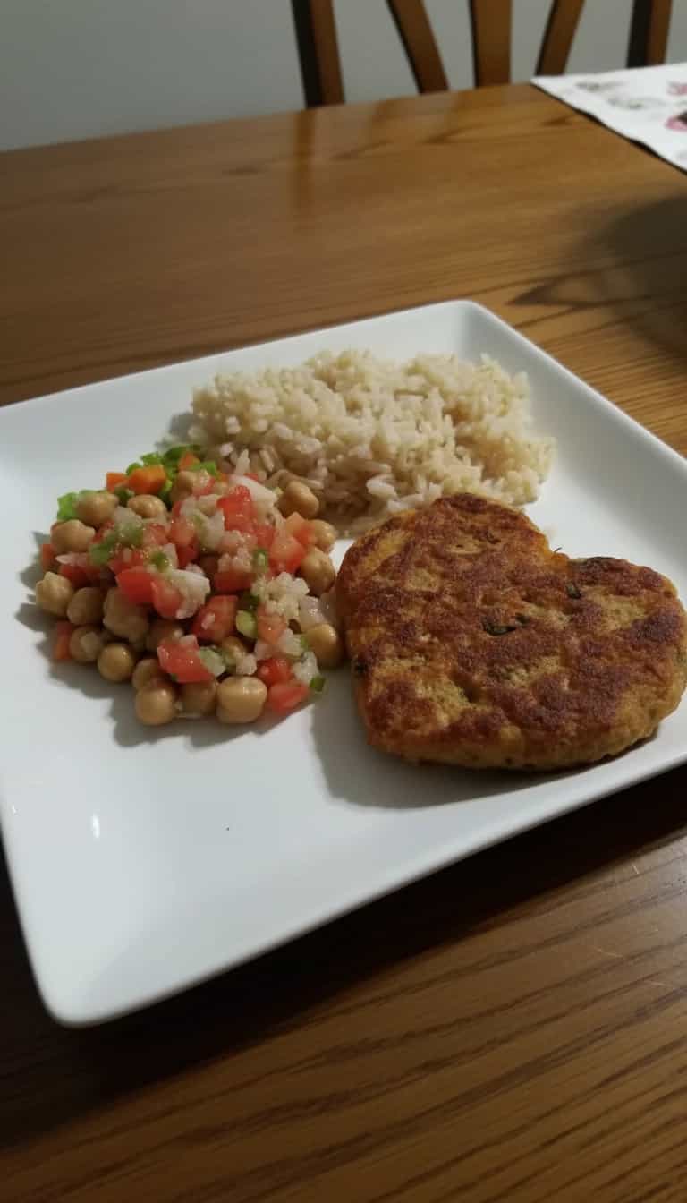 Foto deliciosa de Bifes Vegetarianos de Batata e Cenoura pronta para servir - Almoço & Jantar
