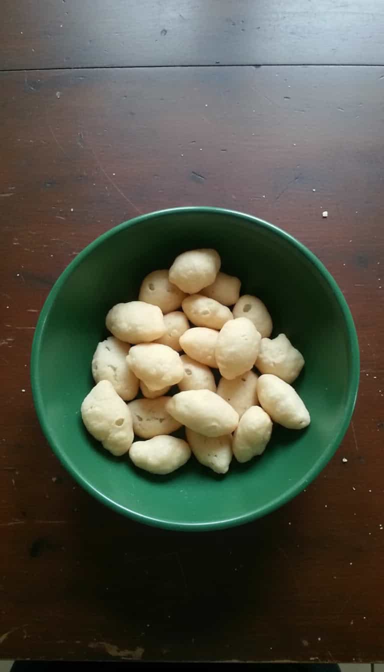 Foto deliciosa de Biscoito de Queijo Mineiro pronta para servir - Bolachas & Cookies