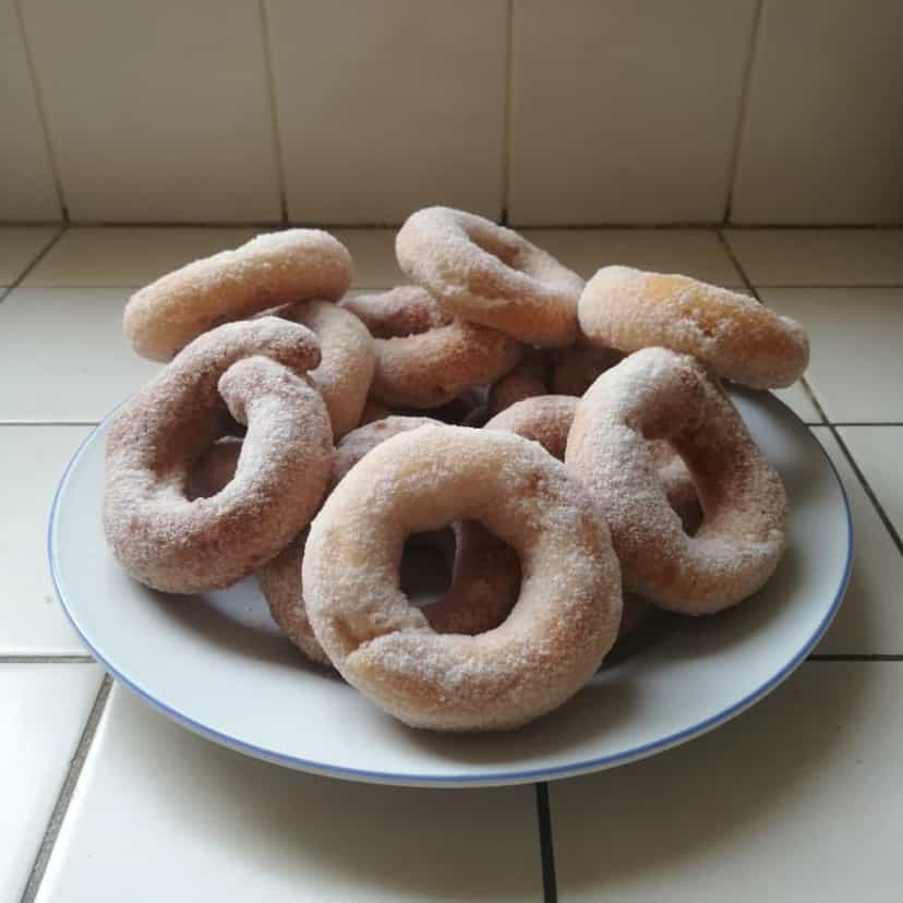 Foto deliciosa de Biscoitos de Fritar pronta para servir - Chips & Biscoitos