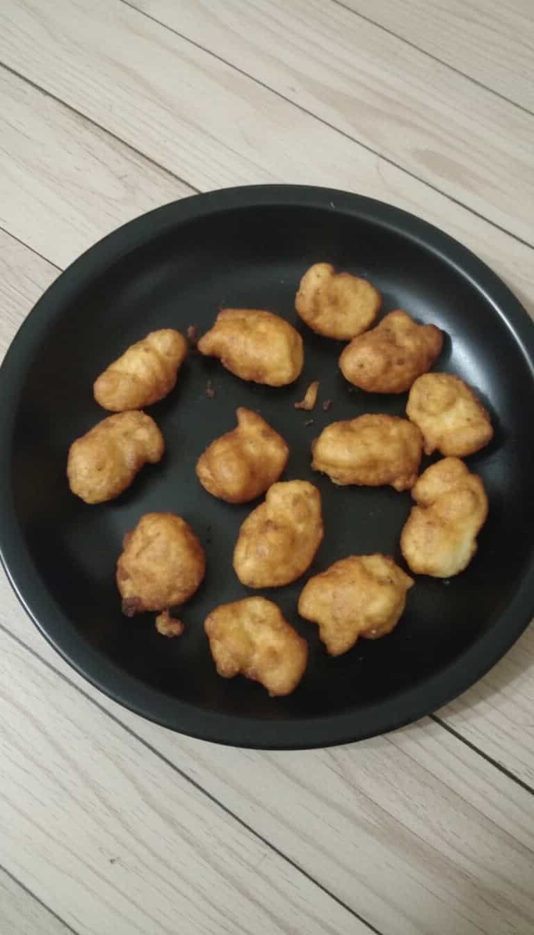 Foto deliciosa de Bolinho de Chuva pronta para servir - Snacks Assados