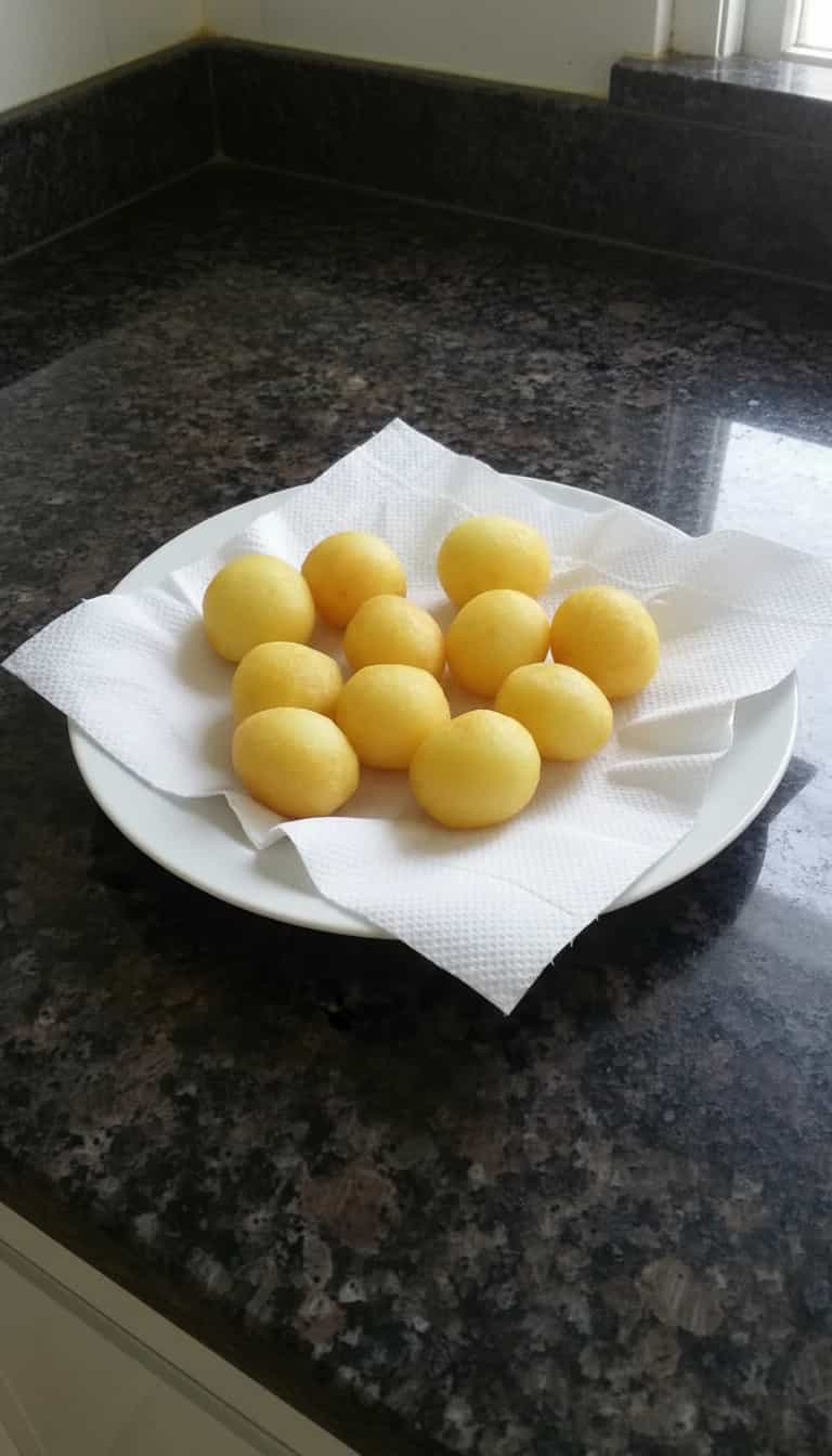 Foto deliciosa de Bolinhos de Batata com Queijo pronta para servir - Salgadinhos