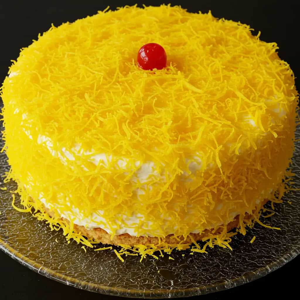 Bolo de Abacaxi com Chantilly