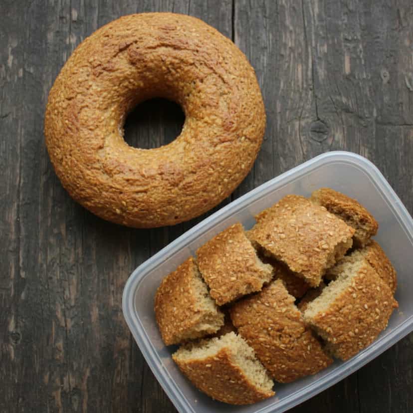 Foto deliciosa de Bolo de Banana com Aveia e Canela pronta para servir - Bolos & Cupcakes