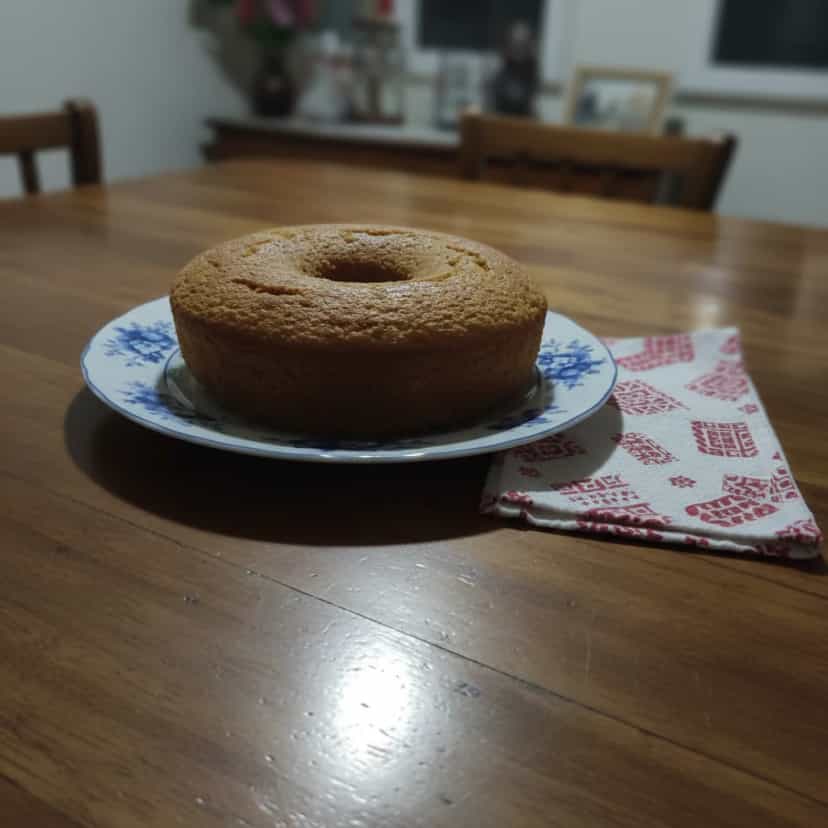 Foto deliciosa de Bolo de cenoura fit pronta para servir - Bolos & Cupcakes