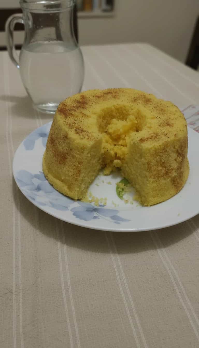 Foto deliciosa de Bolo de Fubá de Micro-ondas pronta para servir - Bolos & Cupcakes