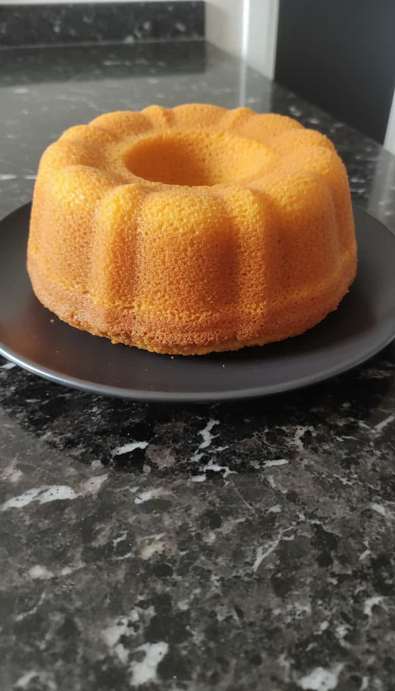 Foto deliciosa de Bolo de Leite Condensado Light pronta para servir - Bolos & Cupcakes