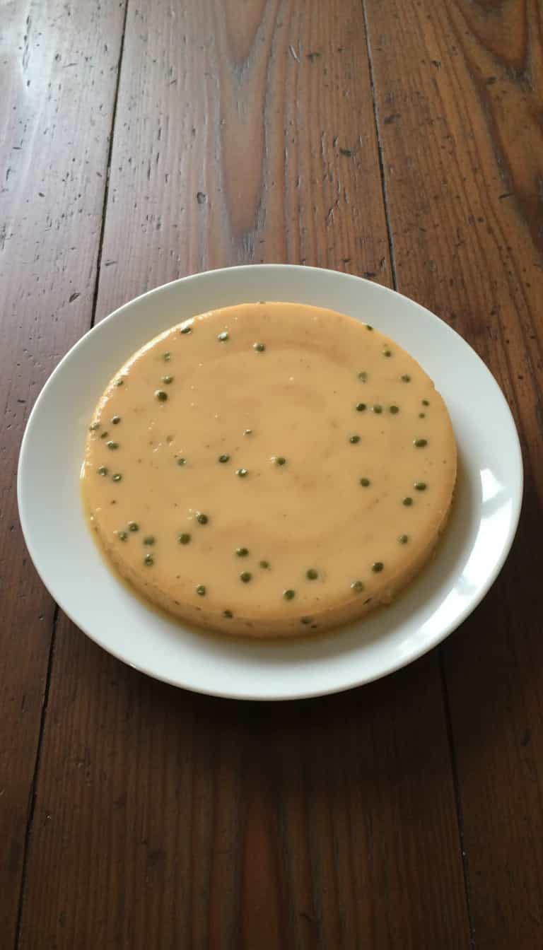 Foto deliciosa de Bolo de Maracujá pronta para servir - Bolos & Cupcakes