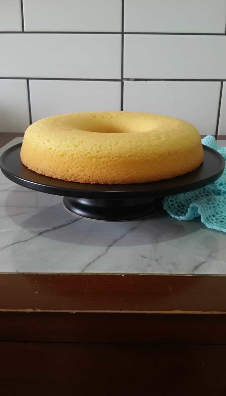 Foto deliciosa de Bolo de Milho Cremoso pronta para servir - Bolos & Cupcakes