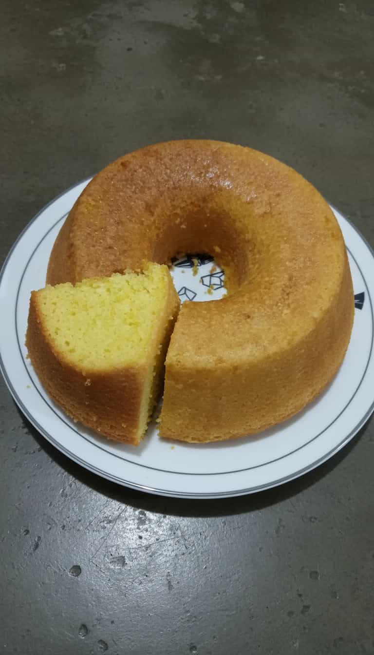 Foto deliciosa de Bolo de Milho Cremoso pronta para servir - Bolos & Cupcakes