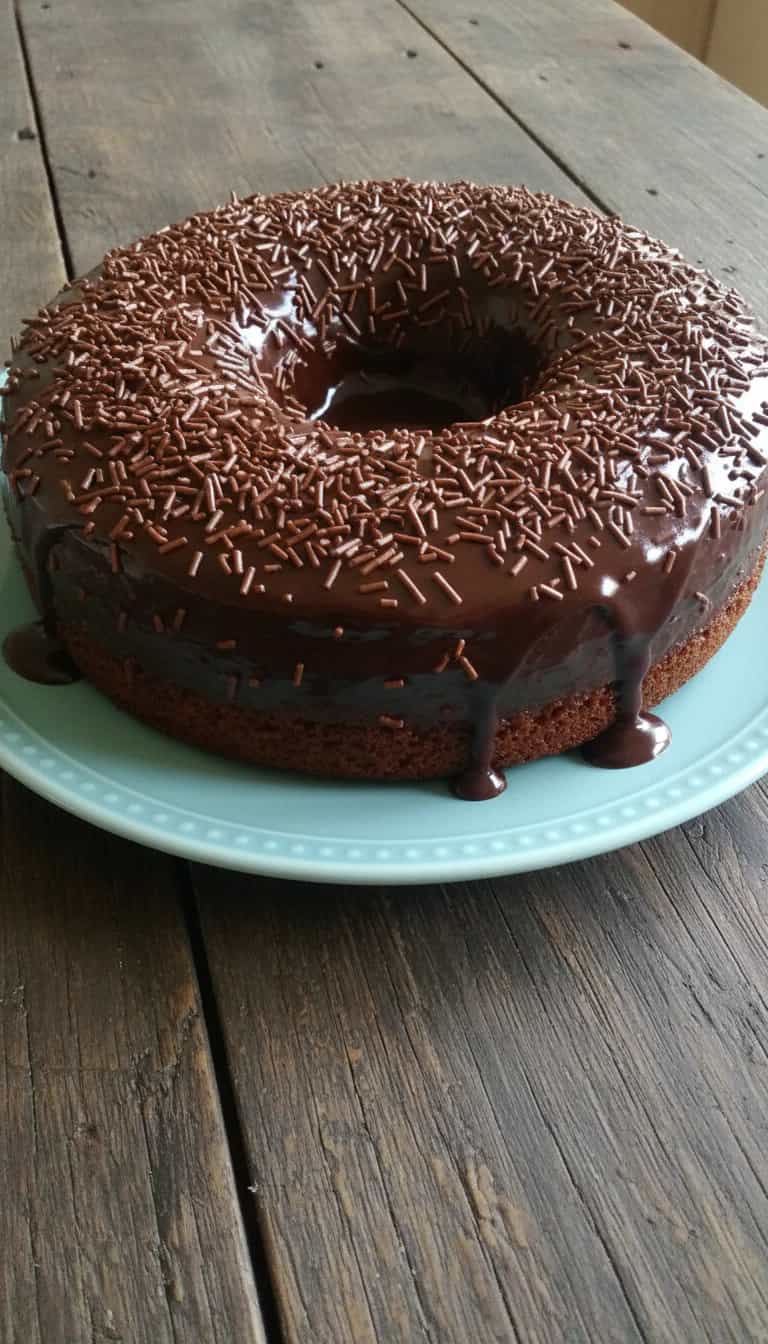 Foto deliciosa de Bolo Formigueiro pronta para servir - Bolos & Cupcakes