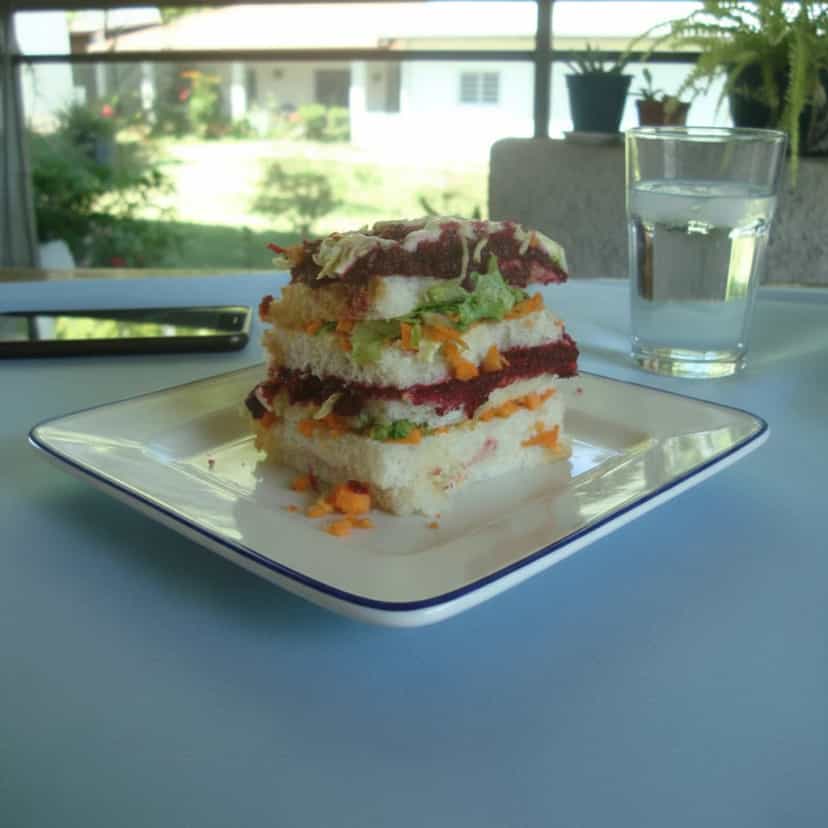 Foto deliciosa de Bolo Salgado de Frango pronta para servir - Tortas Salgadas