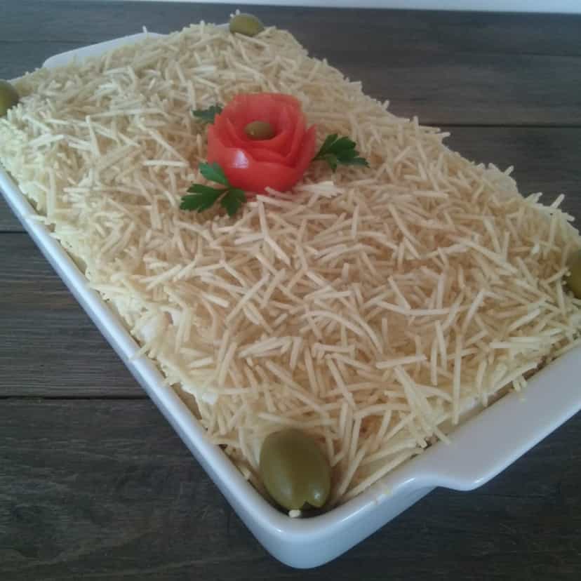 Foto deliciosa de Bolo Salgado de Pão de Forma pronta para servir - Lanches de Padaria