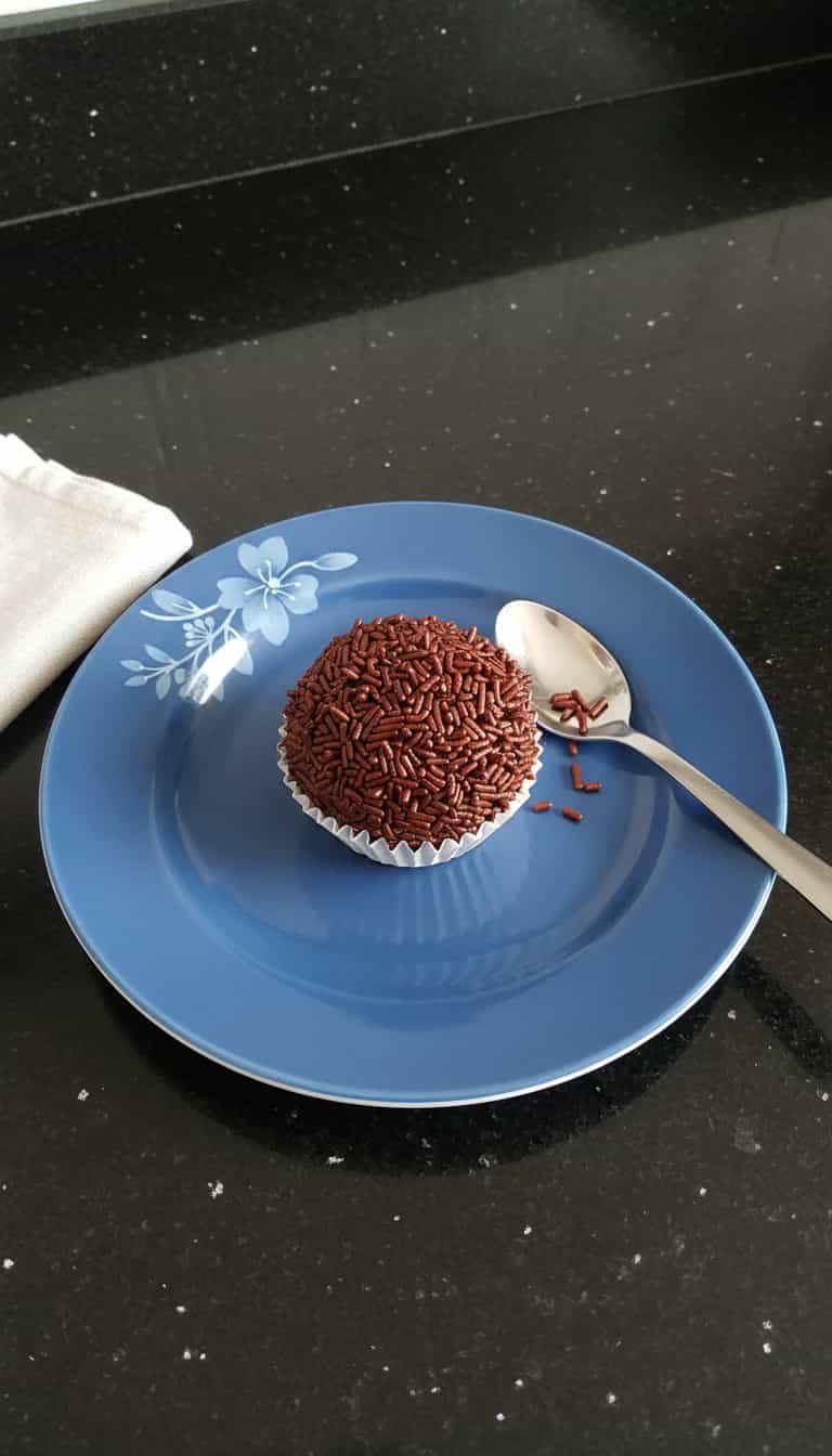 Foto deliciosa de Brigadeiro Cremoso de Café pronta para servir - Outras Receitas