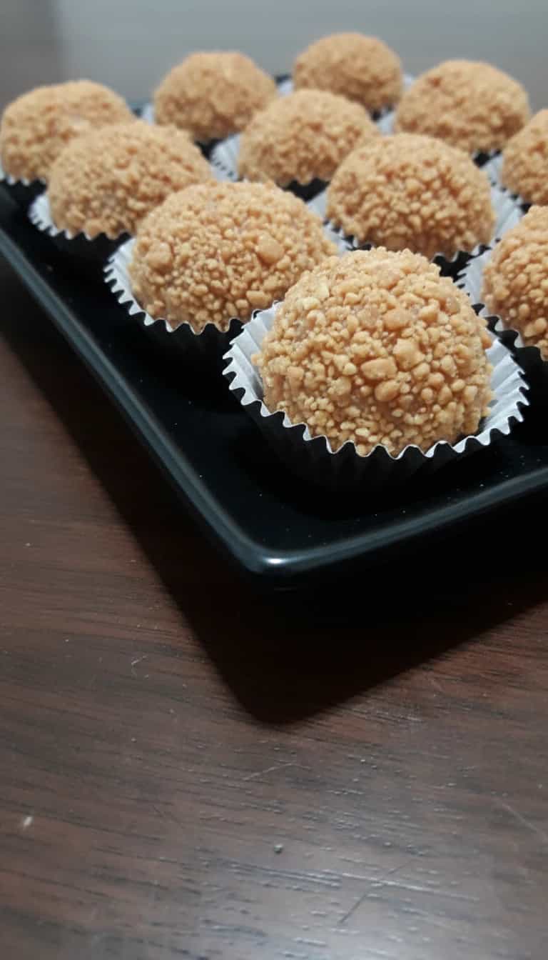 Foto deliciosa de Brigadeiro de Paçoca pronta para servir - Outras Receitas