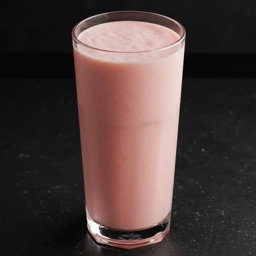 Foto deliciosa de Caipirinha de Yakult com Vodka pronta para servir - Coquetéis