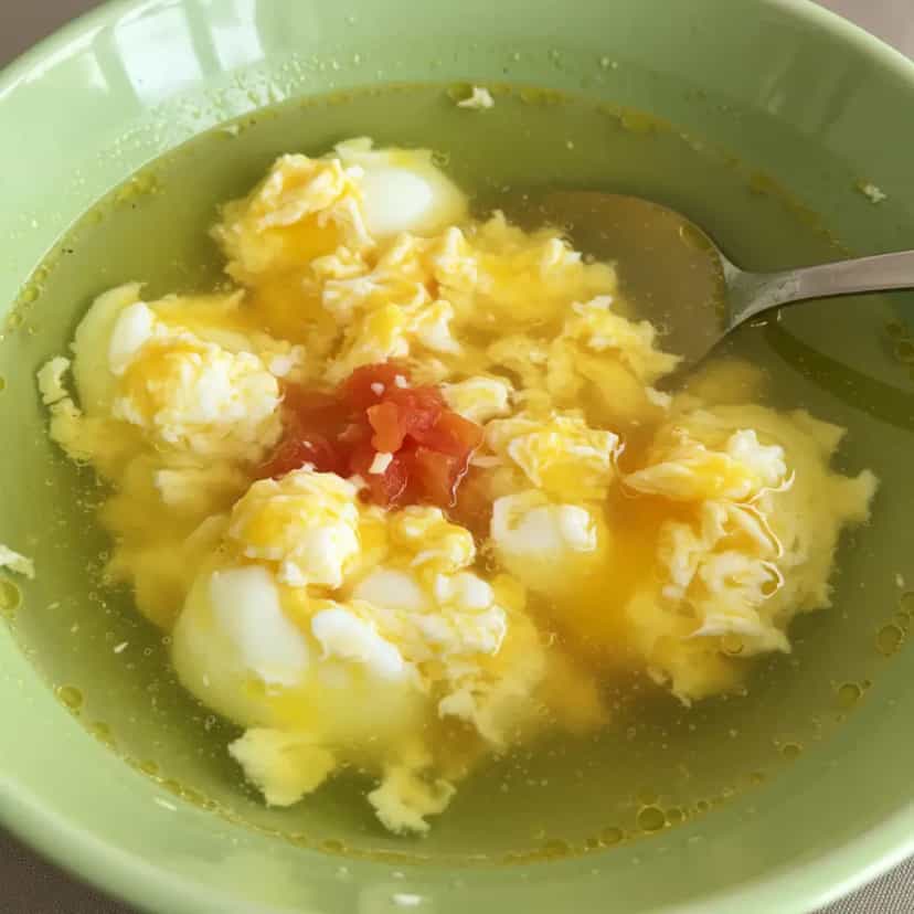 Foto deliciosa de Caldo de Ovos Simples pronta para servir - Outras Receitas