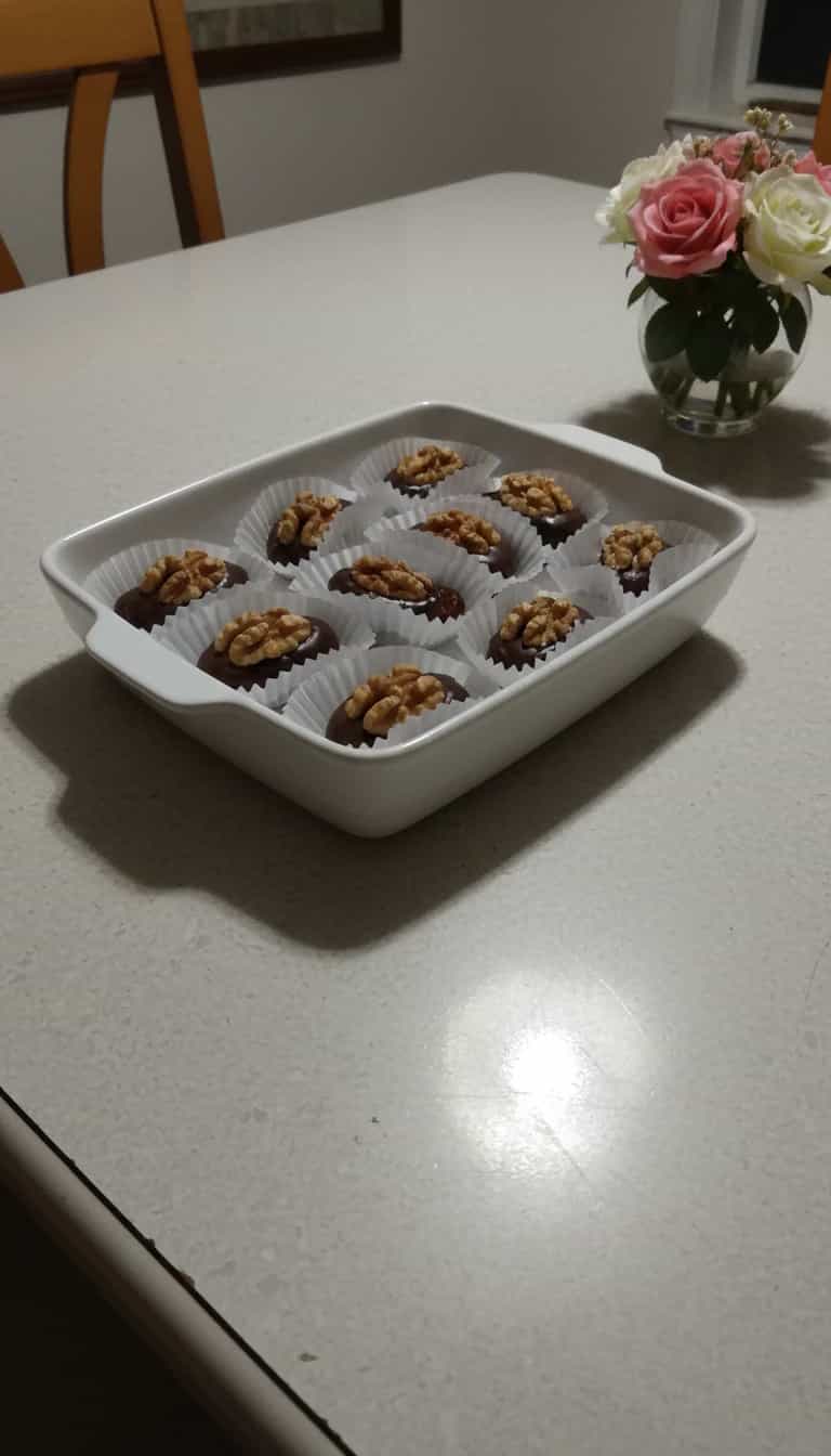 Foto deliciosa de Camafeus de Nozes com Chocolate pronta para servir - Outras Receitas