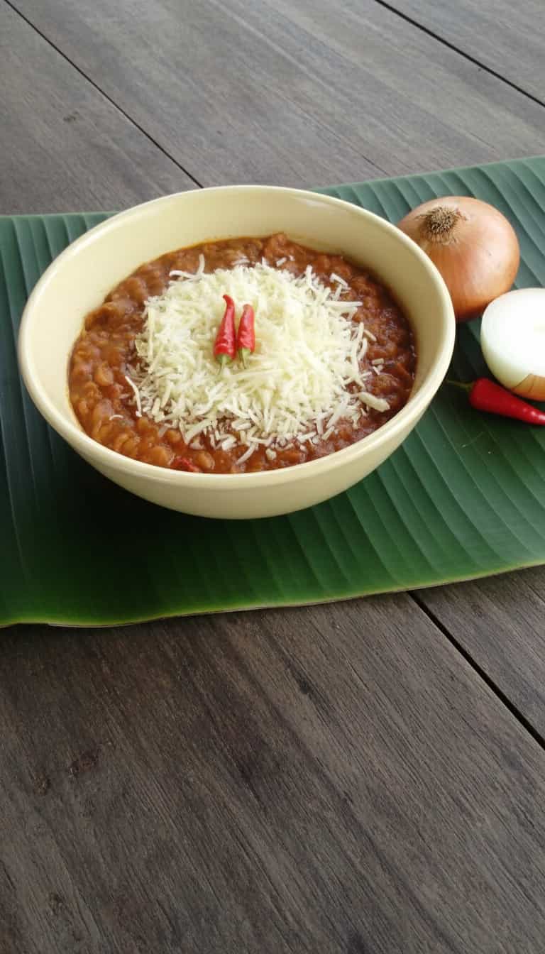 Foto deliciosa de Chili de Carne com Feijão pronta para servir - Pratos Brasileiros Icônicos