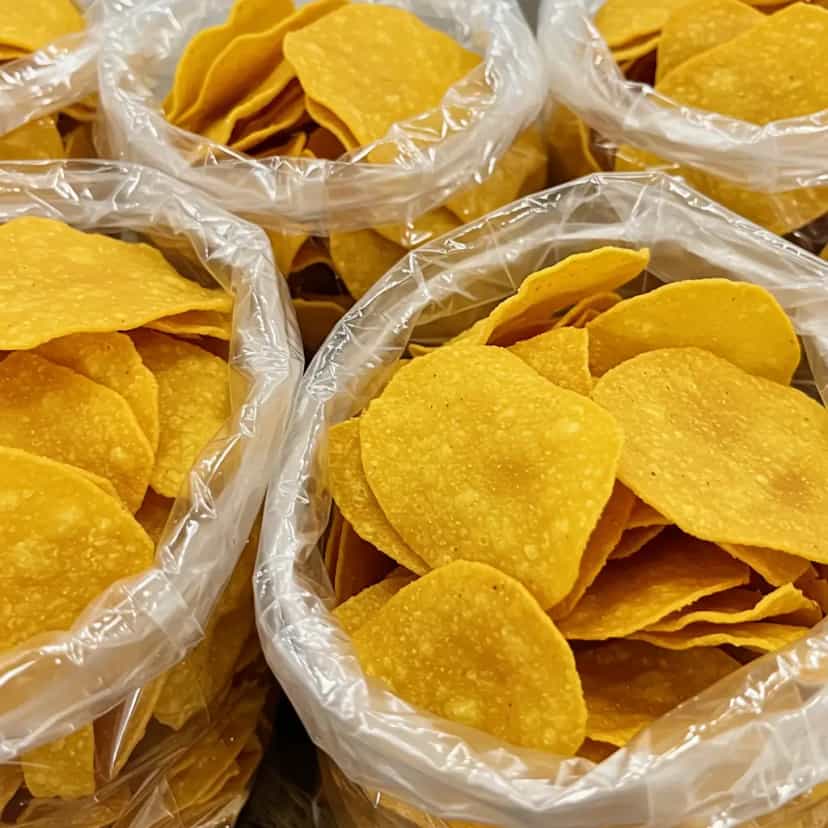Foto deliciosa de Chips crocantes de Banana-da-terra pronta para servir - Chips & Biscoitos