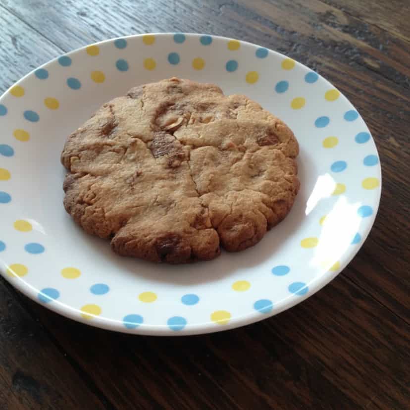 Foto deliciosa de Cookies de Chocolate Caseiros pronta para servir - Brownies & Cookies