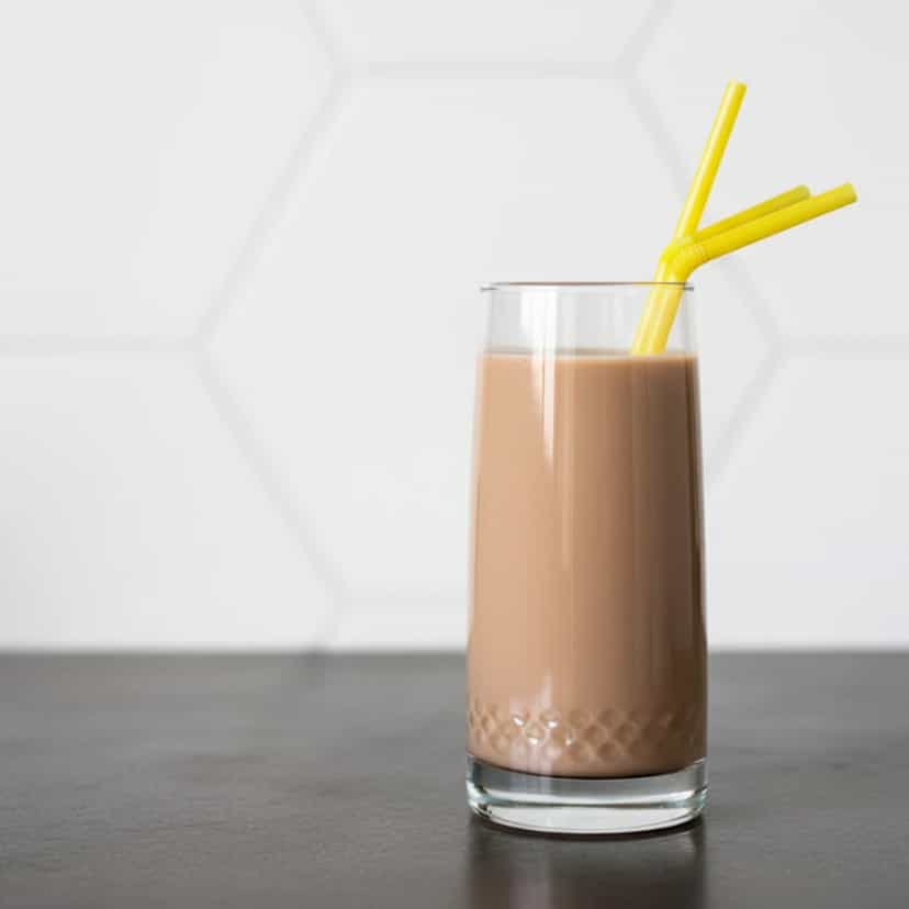 Foto deliciosa de Creme de Limão com Chocolate Gelado pronta para servir - Pudins & Cremes