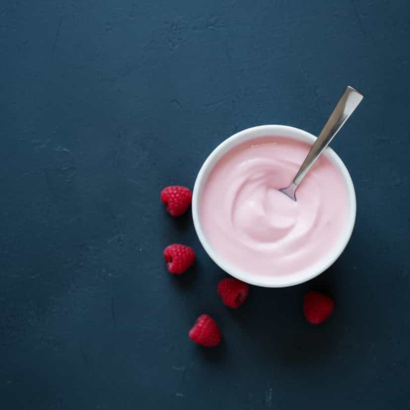 Foto deliciosa de Creme de Morango tipo Danoninho pronta para servir - Pudins & Cremes