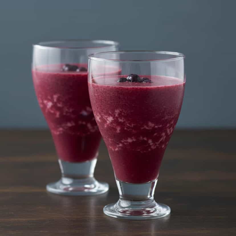 Foto deliciosa de Creme de Uva com Cachaça pronta para servir - Coquetéis
