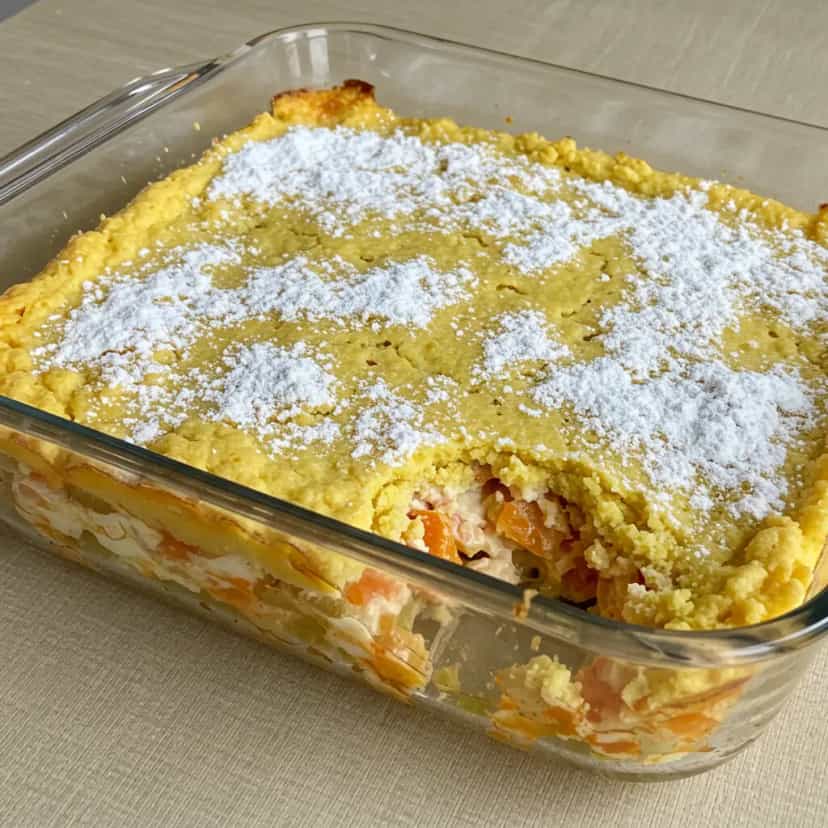 Foto deliciosa de Cuca de Frango pronta para servir - Carnes & Frango