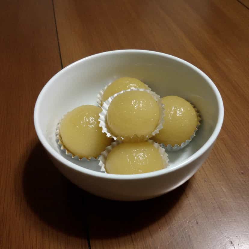 Foto deliciosa de Docinhos de Bagaço de Abacaxi pronta para servir - Outras Receitas