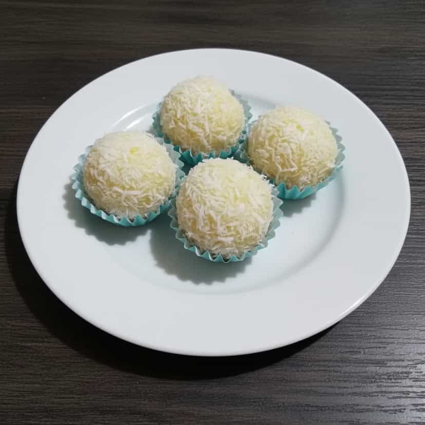 Foto deliciosa de Docinhos de Milho Verde pronta para servir - Outras Receitas