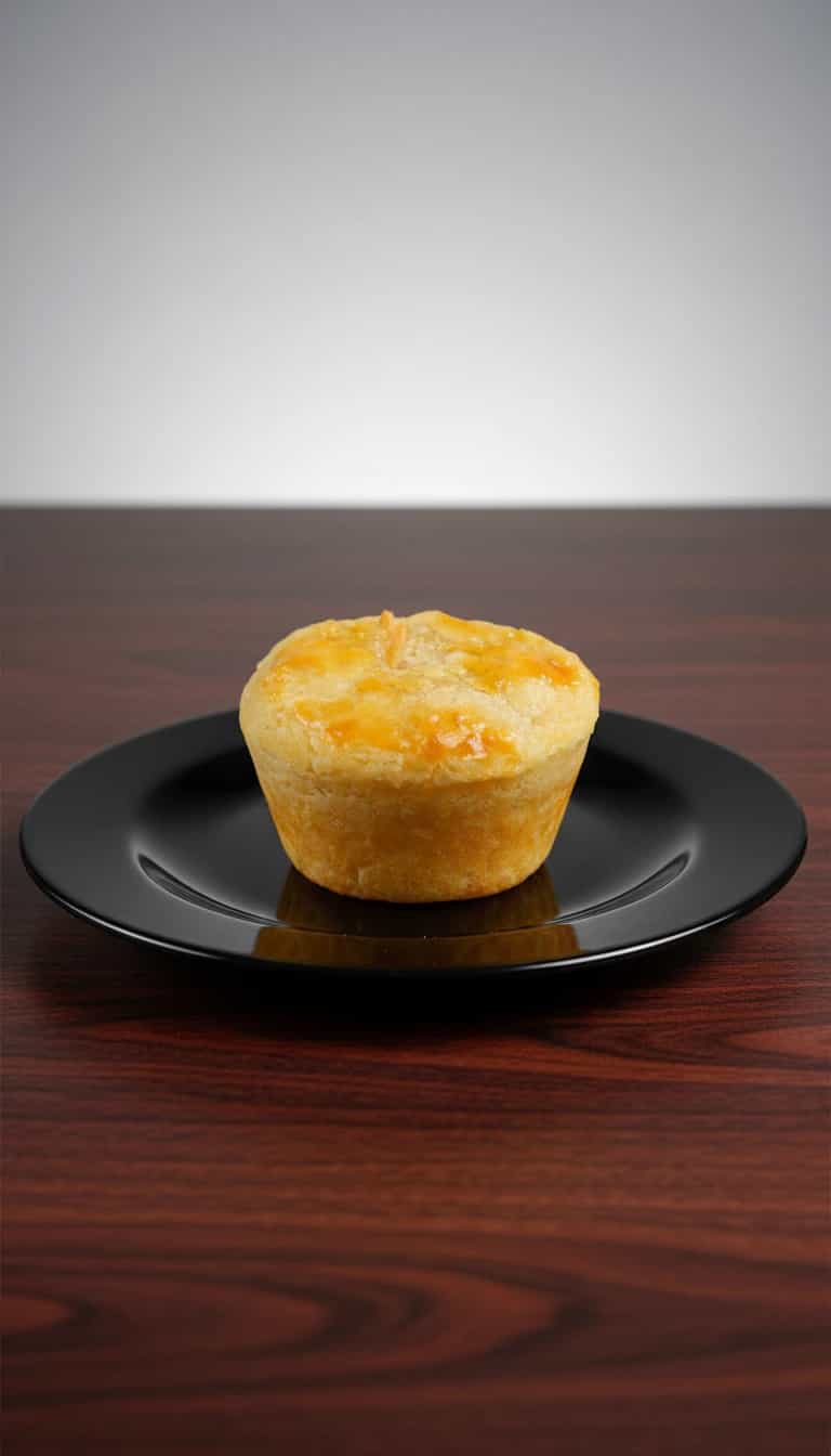 Foto deliciosa de Empada de Camarão e Requeijão pronta para servir - Salgadinhos