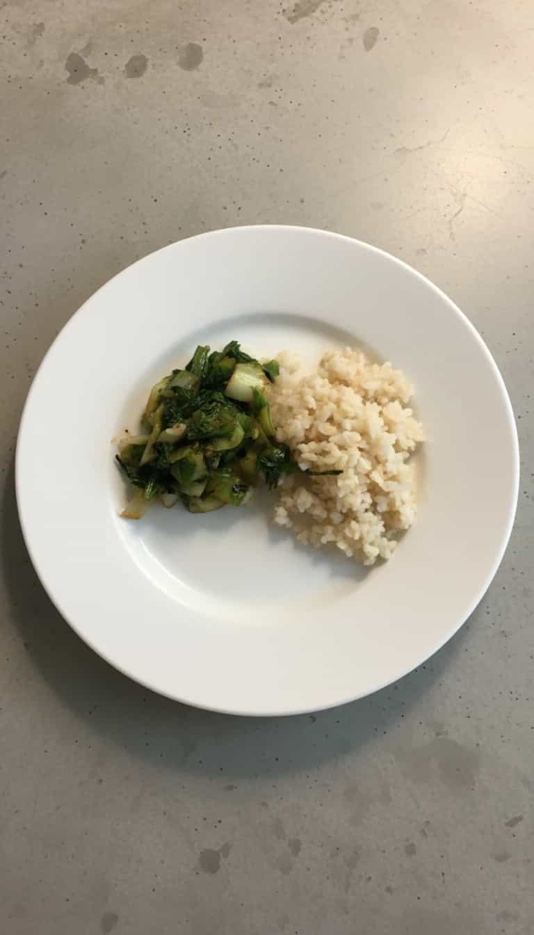 Foto deliciosa de Escarola Salteada pronta para servir - Outras Receitas