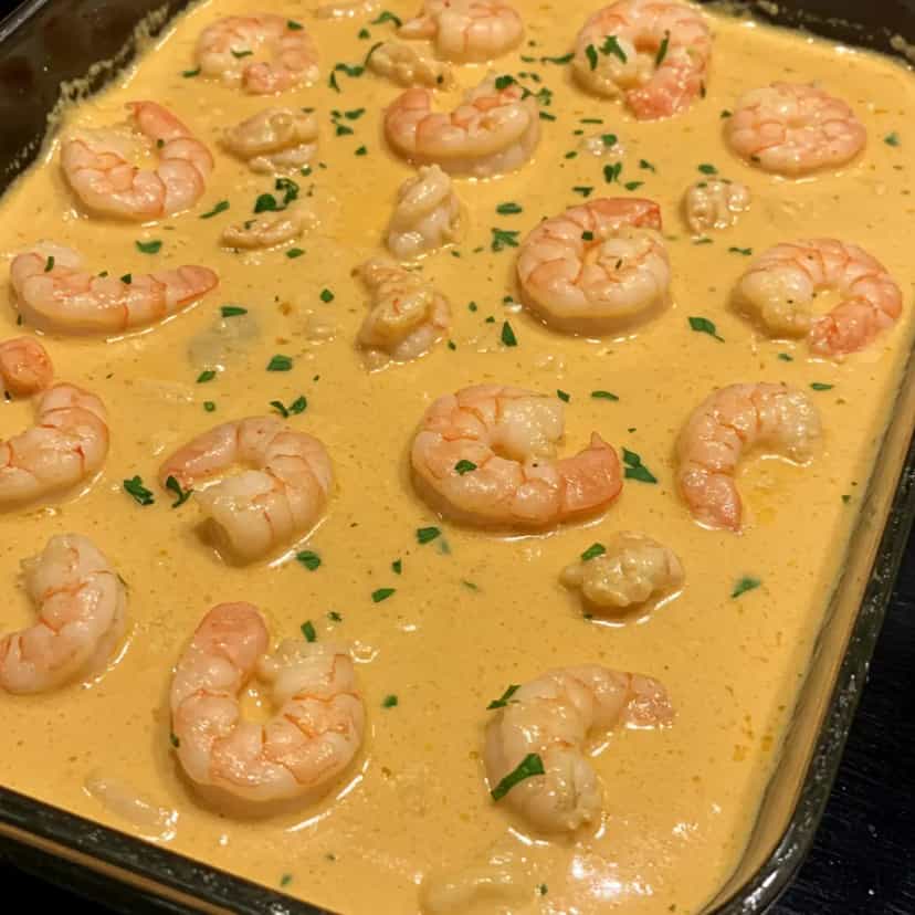 Foto deliciosa de Estrogonofe de Camarão no Microondas pronta para servir - No Micro-ondas