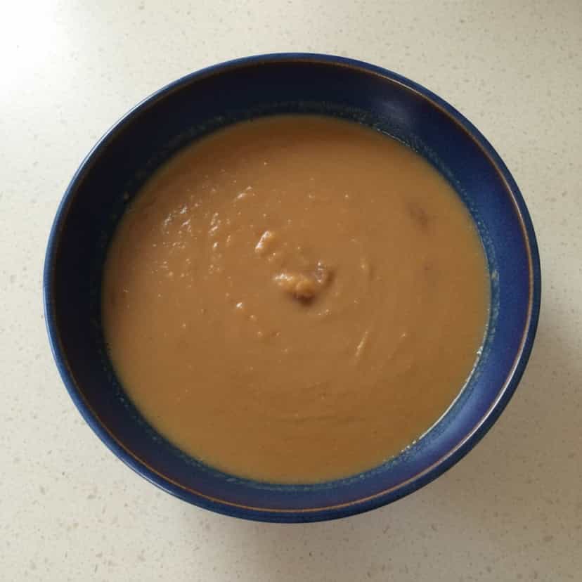 Foto deliciosa de Feijão de Leite Cremoso pronta para servir - Pratos Brasileiros Icônicos