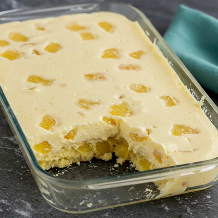 Foto deliciosa de Flan Cremoso de Abacaxi pronta para servir - Pudins & Cremes